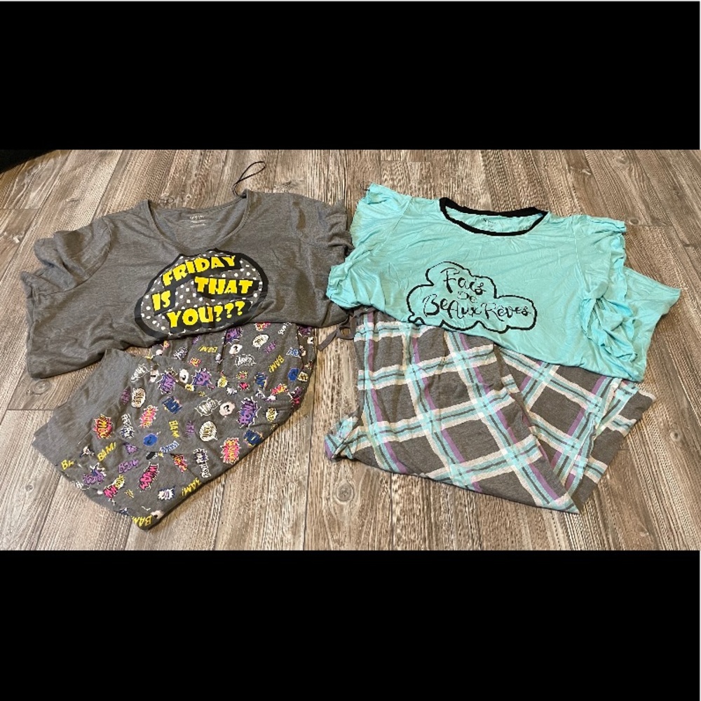 2 pairs of plus size Ladies Pyjamas
